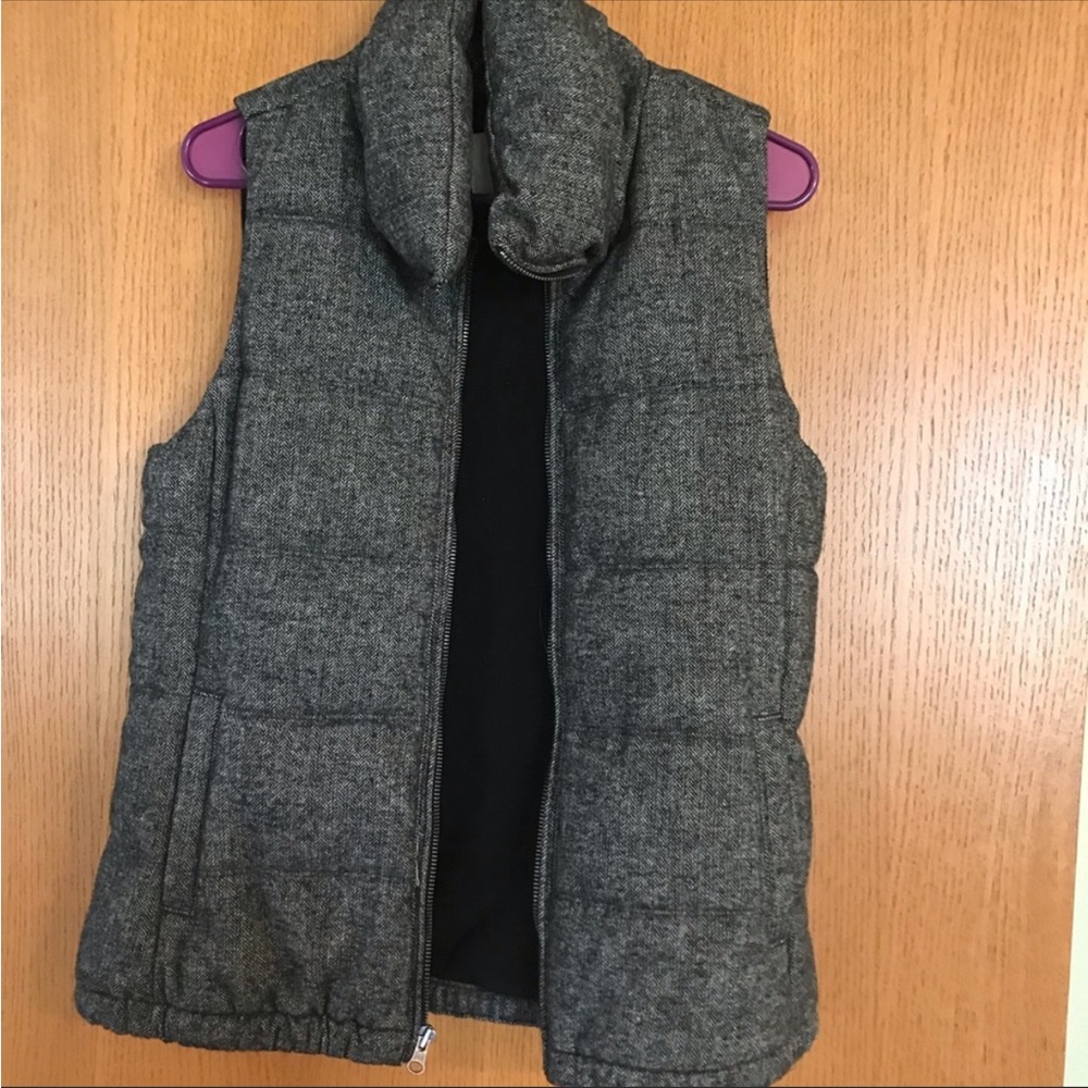 Grey puffer vest